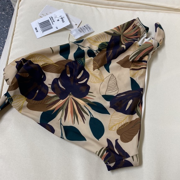 L*Space Bummin’ Bikini Bottoms Lotus Floral - Picture 11 of 12